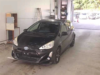 TOYOTA AQUA 2015