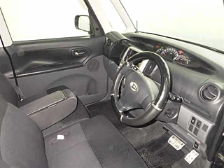 DAIHATSU TANTO 2008