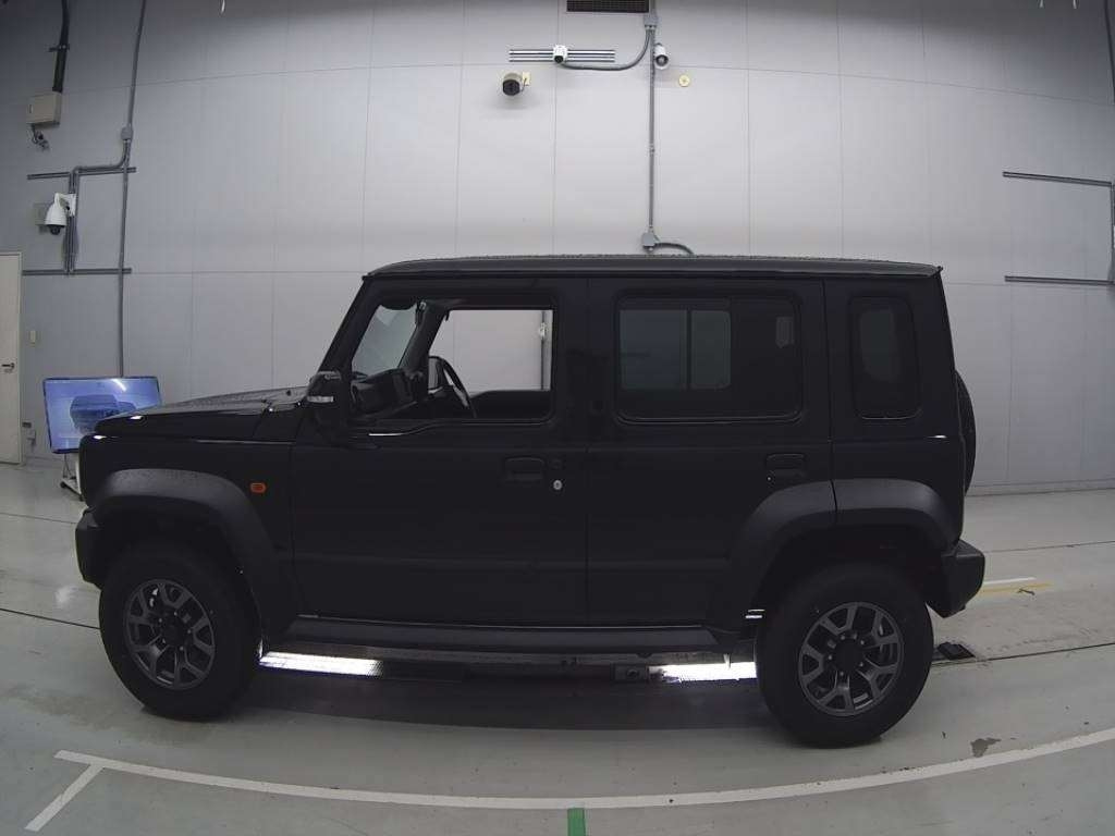 SUZUKI JIMNY NOMADE 2025