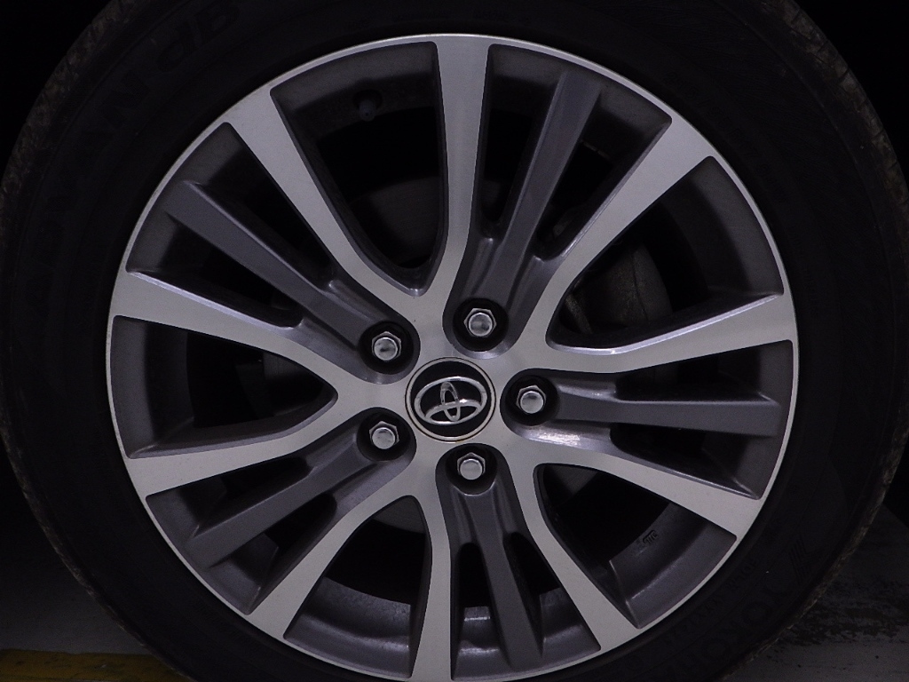 TOYOTA ESTIMA 2017