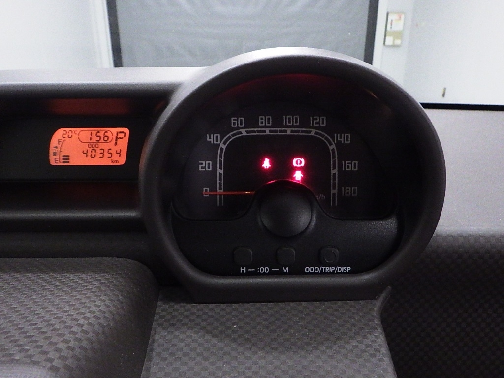 TOYOTA PORTE 2012