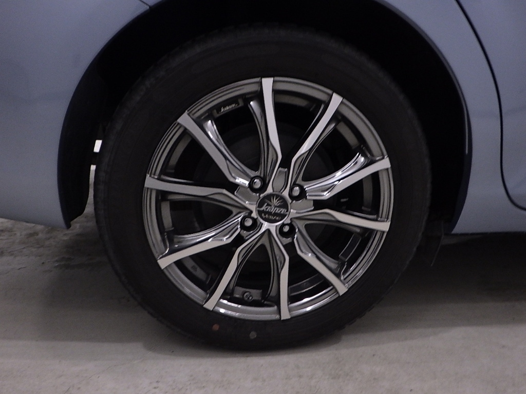 TOYOTA COROLLA FIELDER 2013
