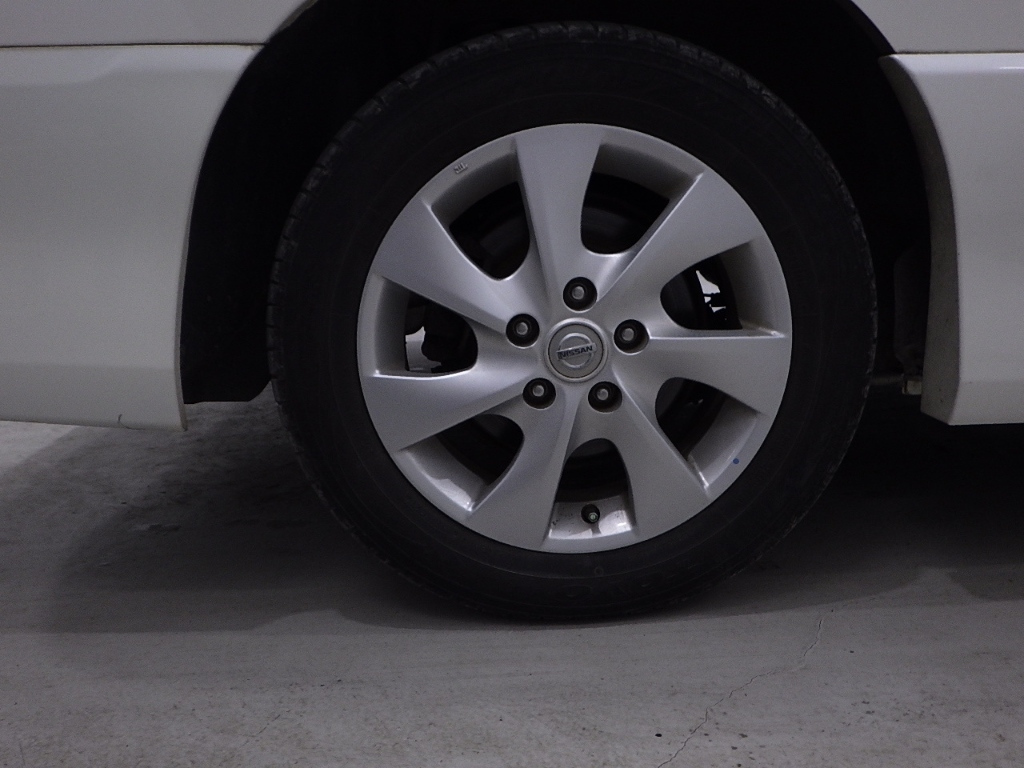 NISSAN SERENA 2012