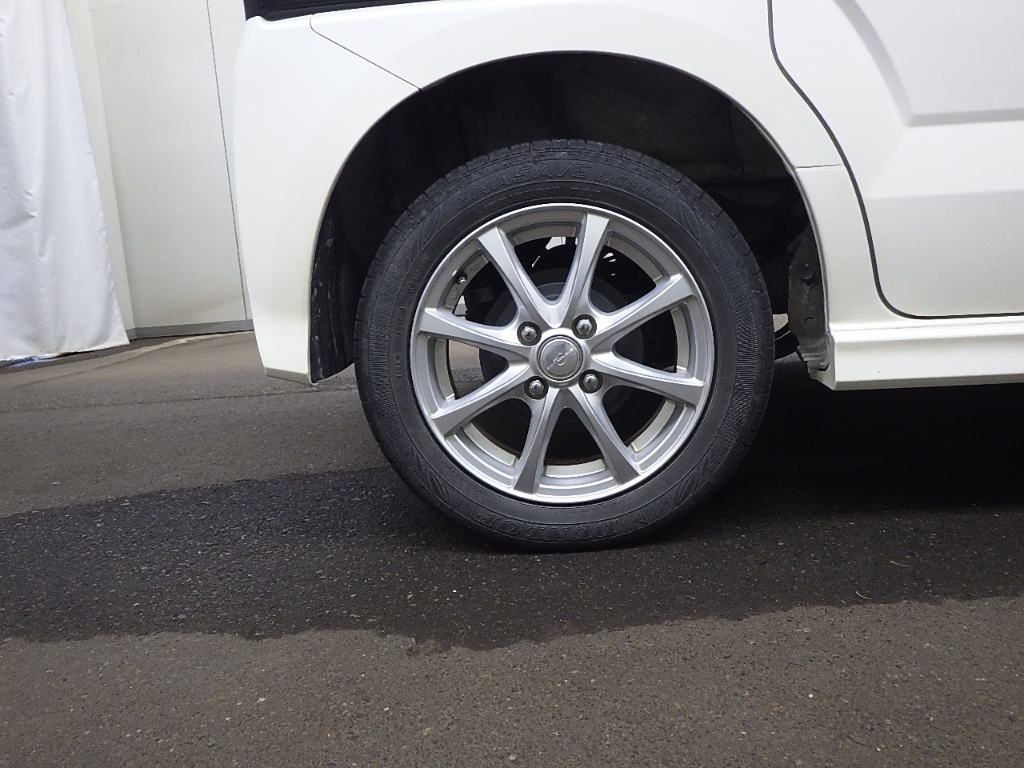 HONDA N BOX 2015