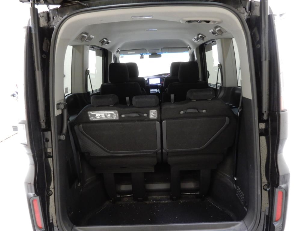 HONDA STEP WAGON 2017