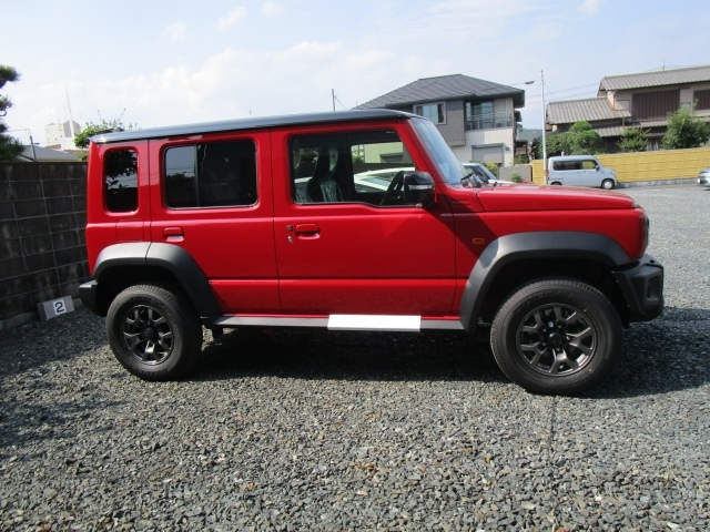 SUZUKI JIMNY NOMADE 2025