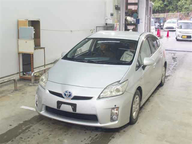 TOYOTA PRIUS 2011