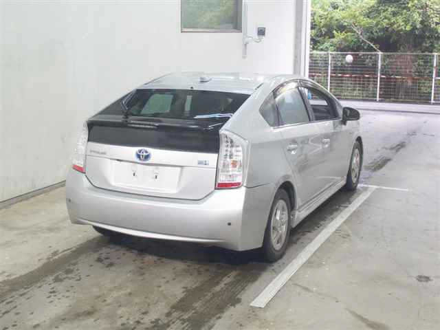 TOYOTA PRIUS 2011