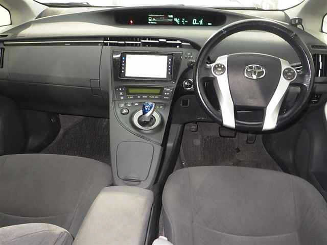 TOYOTA PRIUS 2011