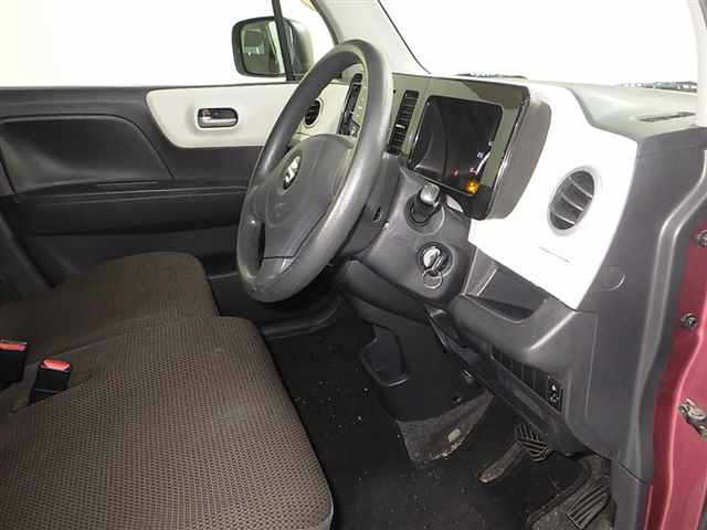 SUZUKI MRWAGON 2011