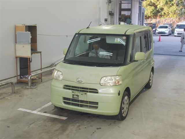 DAIHATSU TANTO 2013