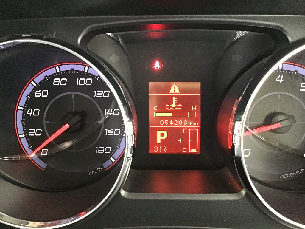 MITSUBISHI DELICA D5 2008