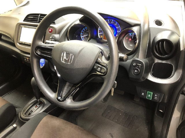HONDA FIT SHUTTLE 2014