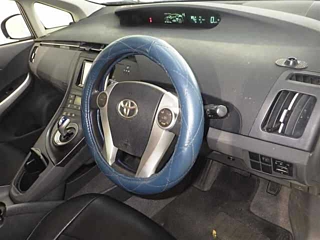 TOYOTA PRIUS 2011