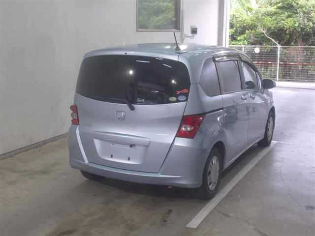 HONDA FREED 2010