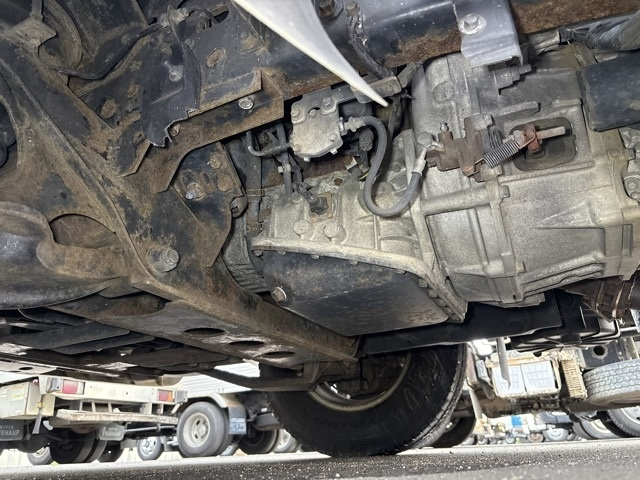 ISUZU ELF 2008