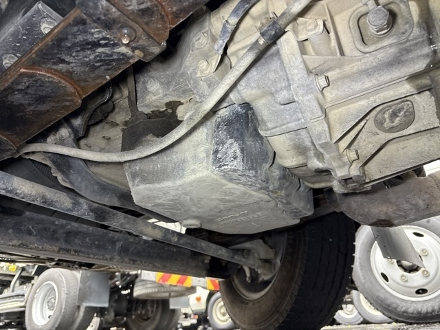 MITSUBISHI CANTER 2013