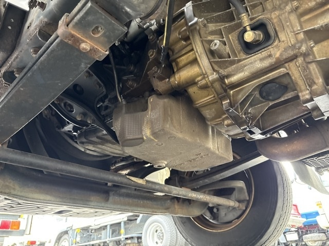 MITSUBISHI CANTER 2011