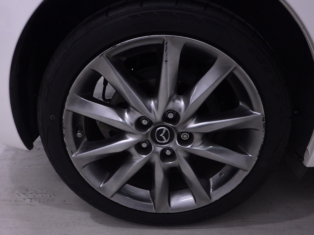 MAZDA AXELA 2016
