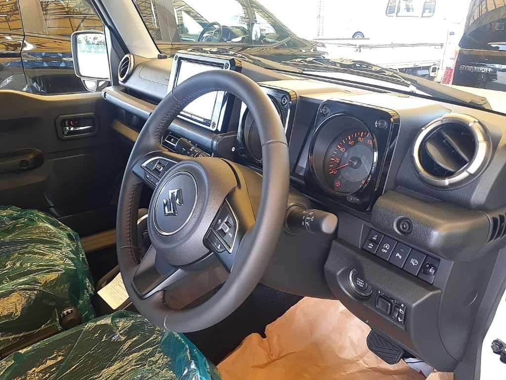 SUZUKI JIMNY NOMADE 2025