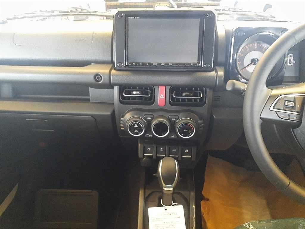 SUZUKI JIMNY NOMADE 2025