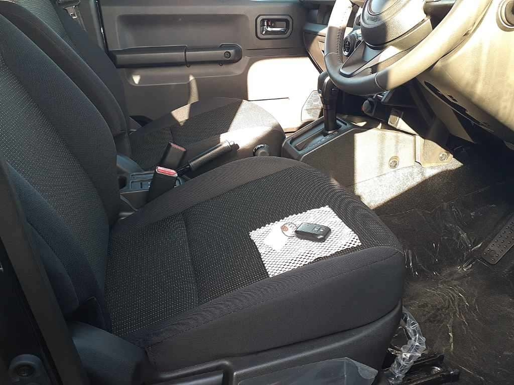 SUZUKI JIMNY NOMADE 2025