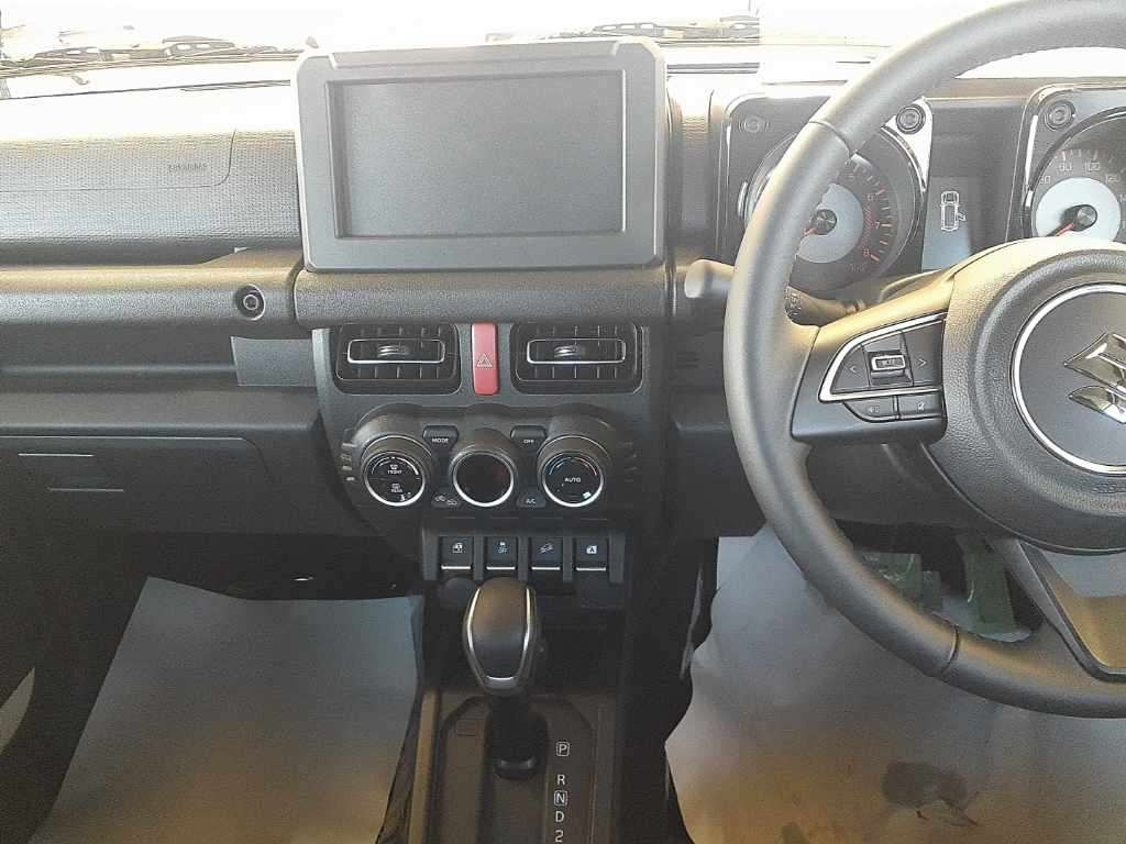 SUZUKI JIMNY NOMADE 2025