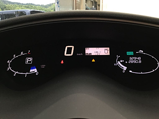 NISSAN SERENA 2014