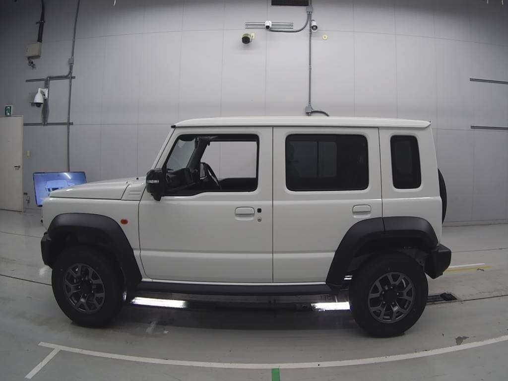SUZUKI JIMNY NOMADE 2025