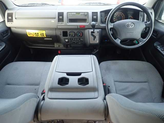 TOYOTA HIACE VAN 2008