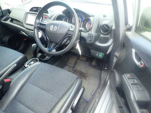 HONDA FIT SHUTTLE 2014