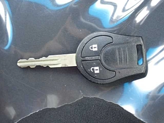 NISSAN SERENA 2015