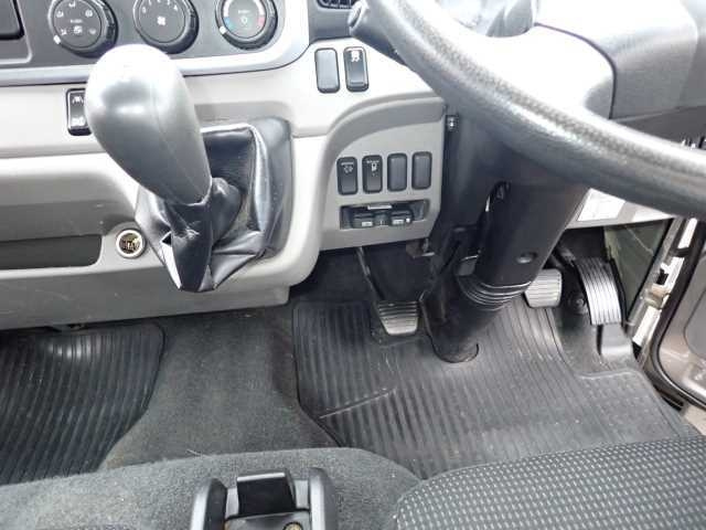 MITSUBISHI CANTER 2021