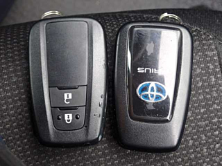 TOYOTA PRIUS 2020