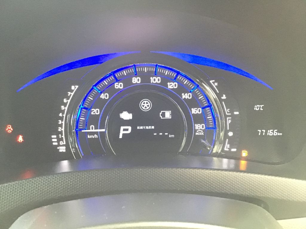 SUZUKI SWIFT 2014
