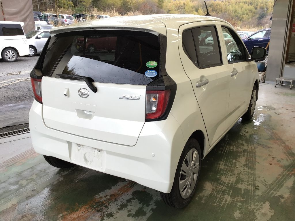 DAIHATSU MIRA E S 2019