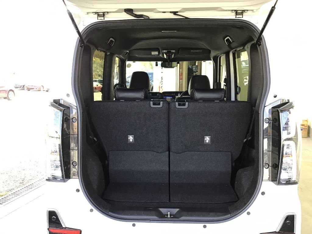 DAIHATSU TANTO 2022