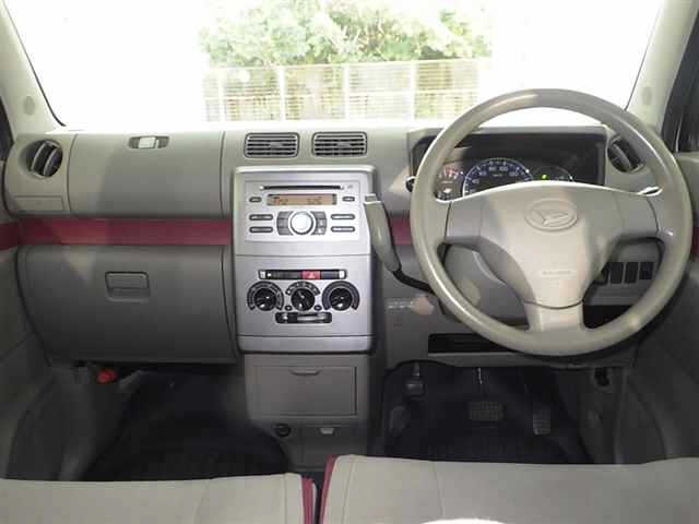 DAIHATSU MOVE CONTE 2010