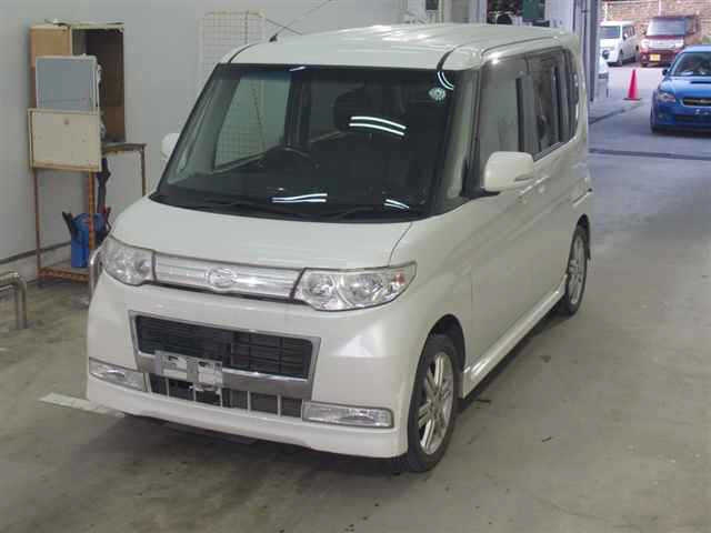 DAIHATSU TANTO 2010