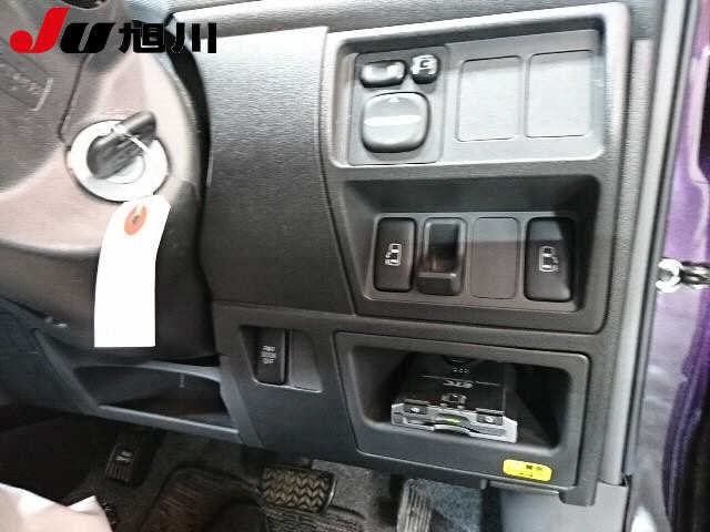 TOYOTA SIENTA 2012