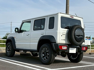 SUZUKI JIMNY NOMADE 2025