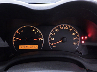 TOYOTA COROLLA AXIO 2011