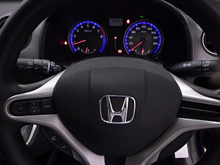 HONDA STREAM 2011