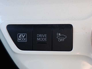 TOYOTA PRIUS 2018