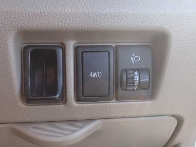 NISSAN CLIPPER VAN 2014