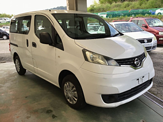 NISSAN NV200 2015