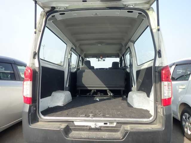 NISSAN CARAVAN VAN 2018