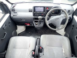 DAIHATSU HIJET VAN 2014