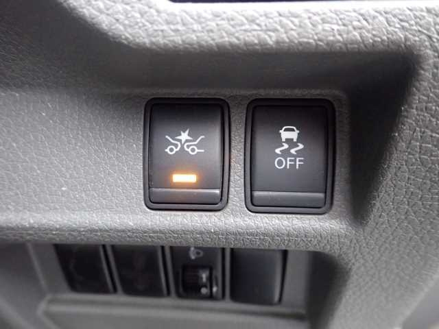 NISSAN CARAVAN VAN 2017