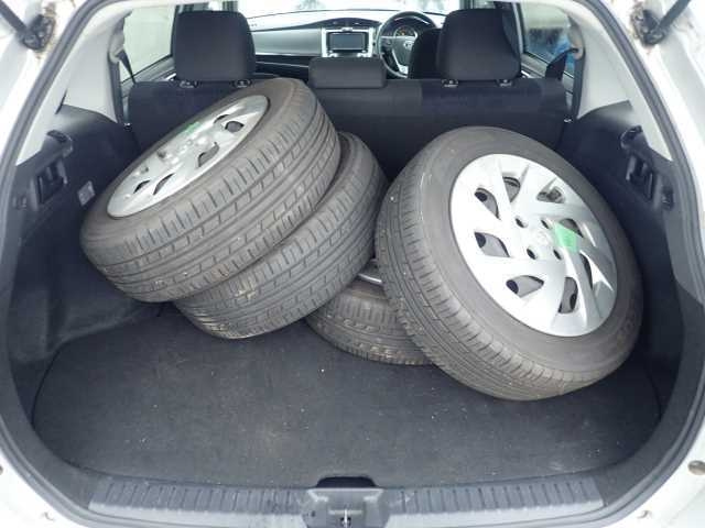 TOYOTA COROLLA FIELDER 2019